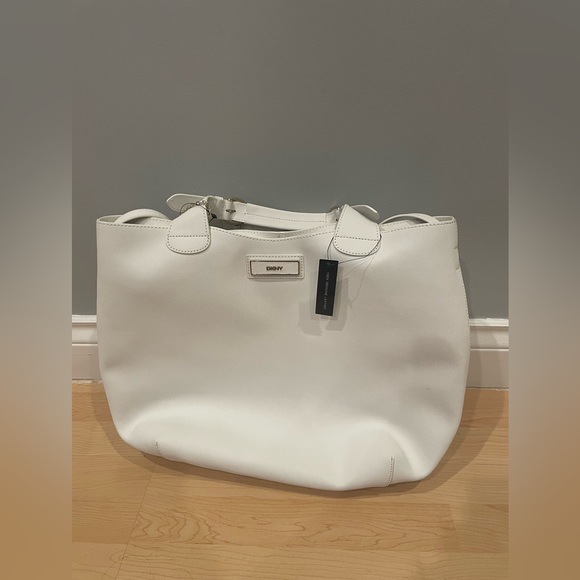 DKNY leather big bag- NEW - Picture 1 of 2